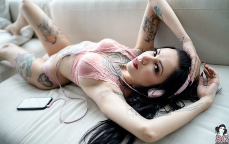 Juh Connie buen modelo imagen