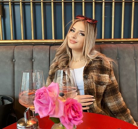 LetsNastja modelo sexy fotos