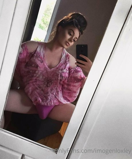 Imogen Loxley estrella caliente imagen