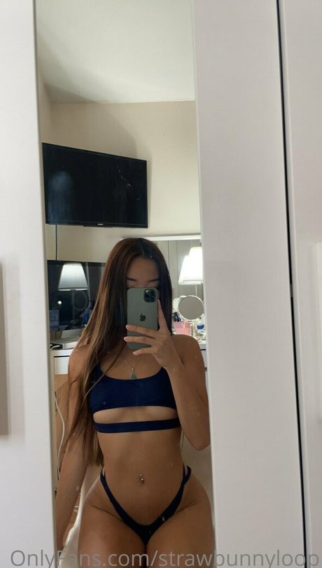 Lily Luen hermosa estrella porno imágenes