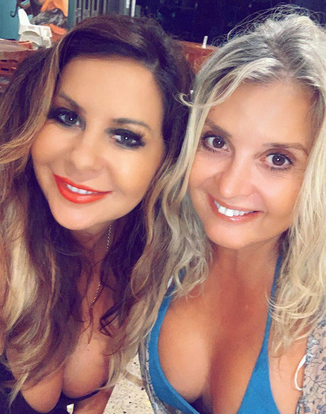 Helen Eleni modelo bonita galería