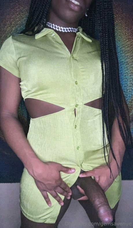 gemsavenue modelo pornografico fotos