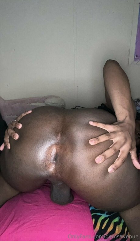 gemsavenue modelo adulto imágenes