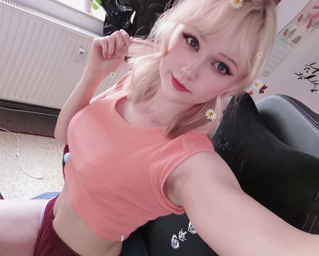 kaddi cosplay estrella caliente foto