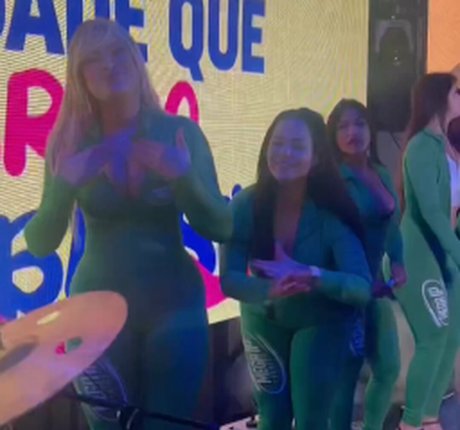 Nathalie Sousa estrella desnuda galería