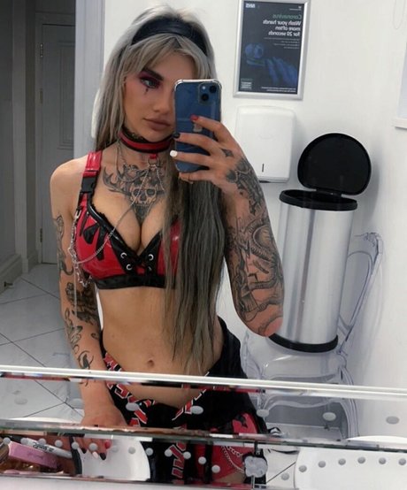 Hannah Taylor actriz de desnudos galería