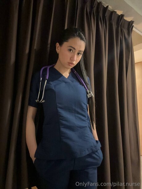 pilar nurse modelo adulto imágenes