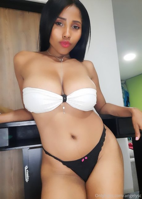 Angelysc_ modelo mejor imágenes