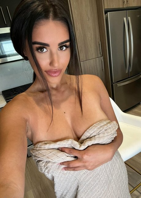 Sara Shah sexo modelo imagen