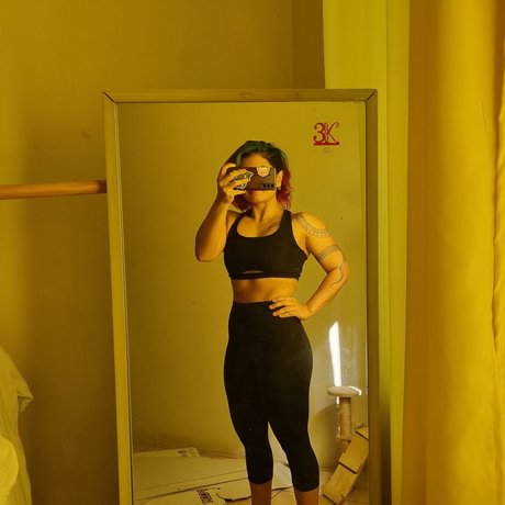 Nyaaati estrella porno imágenes