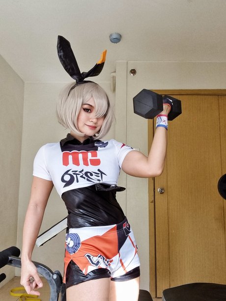 Nyaaati estrella porno caliente foto