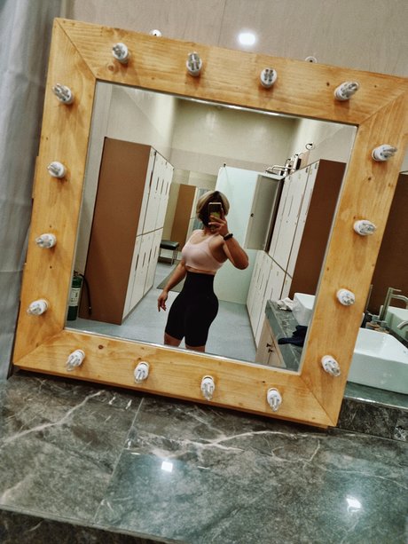 Nyaaati estrella porno imágenes