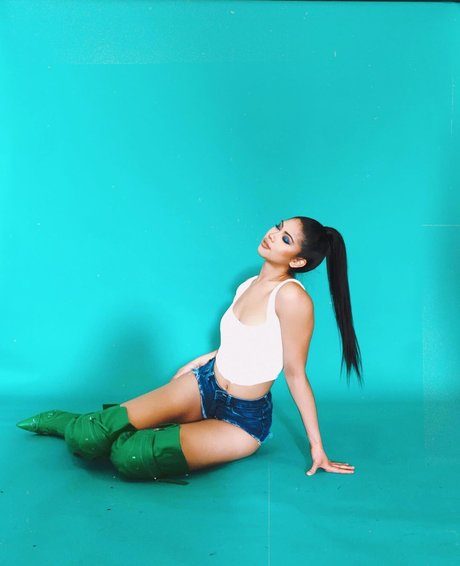 Alyanna Joelle estrella superior fotos