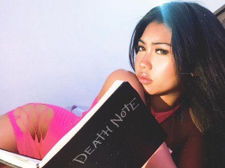 Alyanna Joelle modelo pornografico fotos