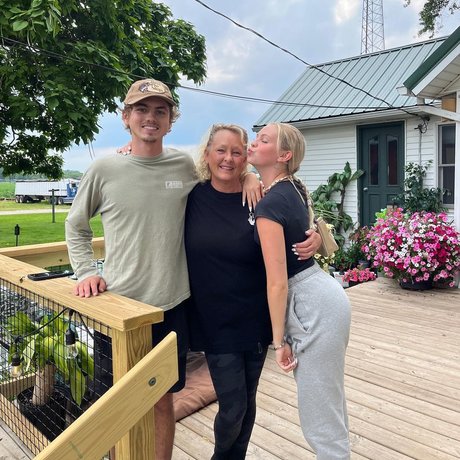 Jordyn Jones modelo exclusivo archivo