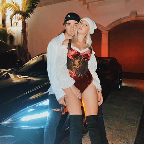 Jordyn Jones bonita actriz imágenes