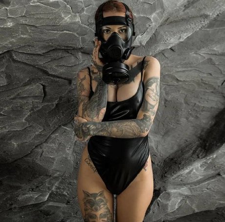 pareja asiática onlyfans hermosa parte superior foto