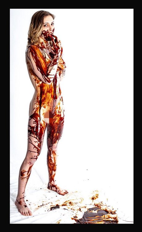 Karina Pennett estrella porno bonita galerías