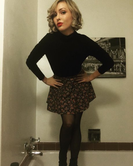 Karina Pennett actriz de alta definición archivo