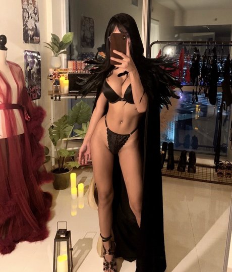 Alyssa Silos hermosa estrella galerías