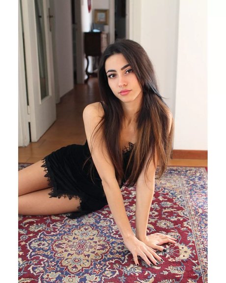 Lucrelisa_ modelo agradable galerías