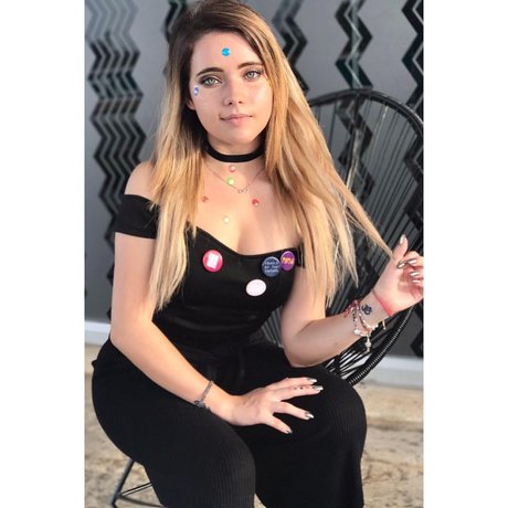 Paulina Gomez Ojeda estrella erótica foto