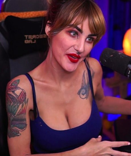 Nagisake modelo superior foto