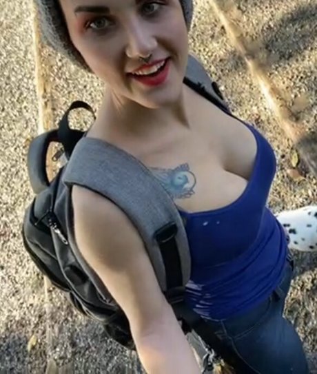 Nagisake estrella desnuda galerías