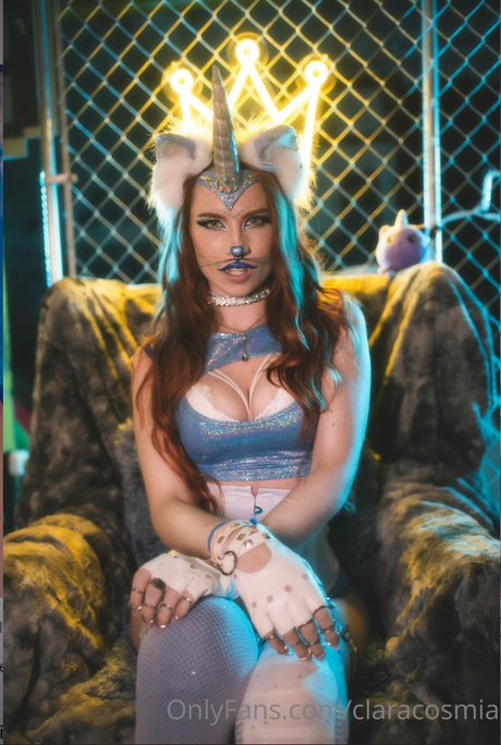 Clara Cosmia modelo exclusivo archivo