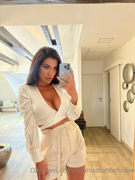 Sophia Diore actriz de arte imagen