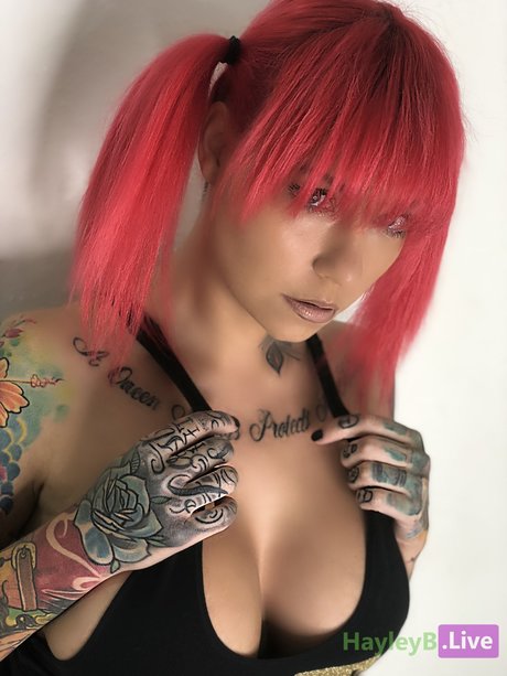 Ms Hayley B modelo desnudos imagen