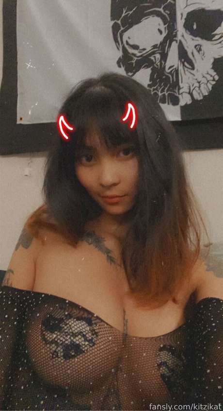 kitzikat estrella porno desnuda imágenes