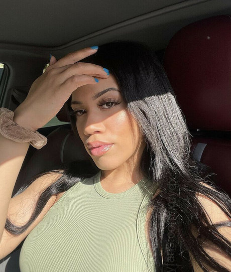 xdydx buena actriz imagen