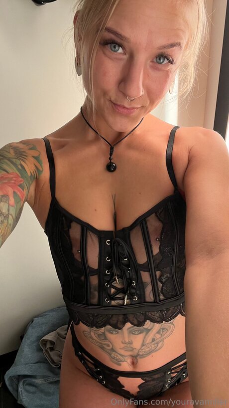 Youravamiller desnudos estrella porno fotos