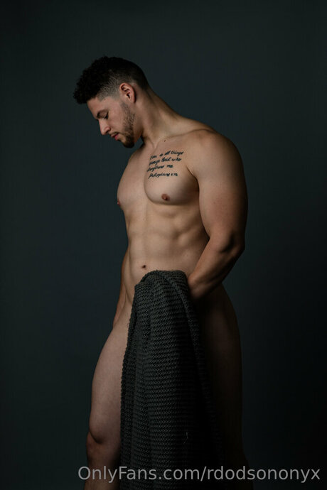 Rdodsononyx modelo bonita galería