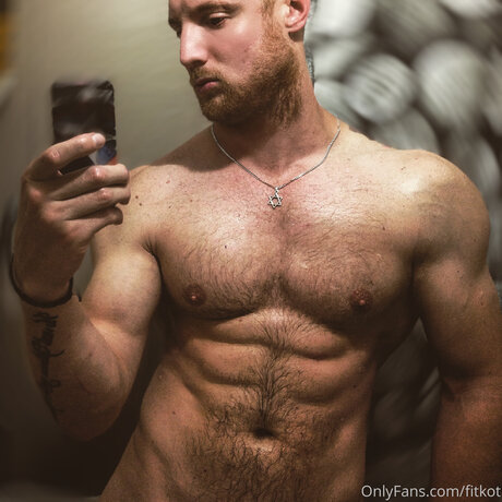 Fitkot modelo libre fotos