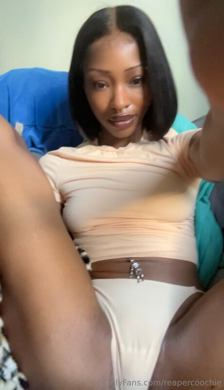 Reapercoochie estrella xxx fotos