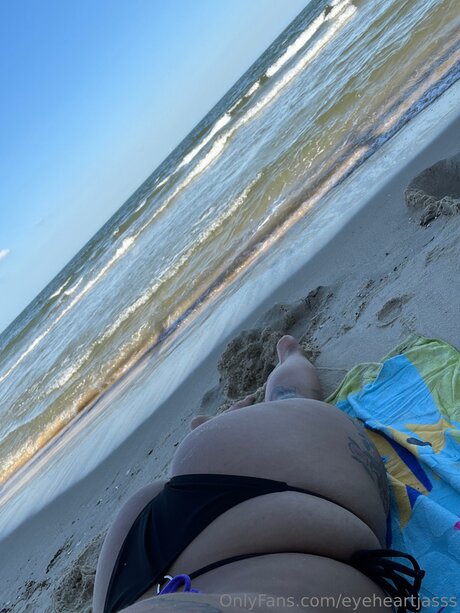 Eyeheartjasss modelo atractivo imagen