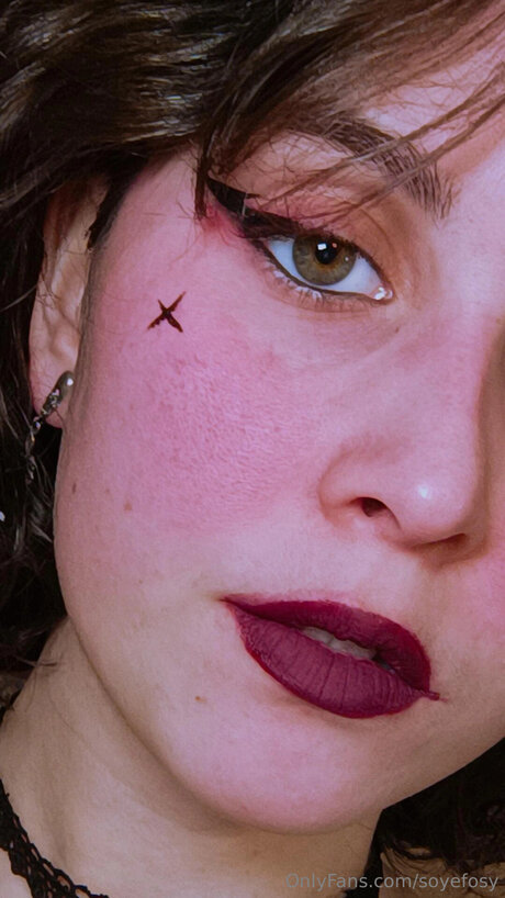 Soyefosy estrella atractiva foto