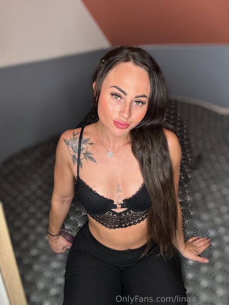 Linaa Six666 modelo de alta calidad imágenes