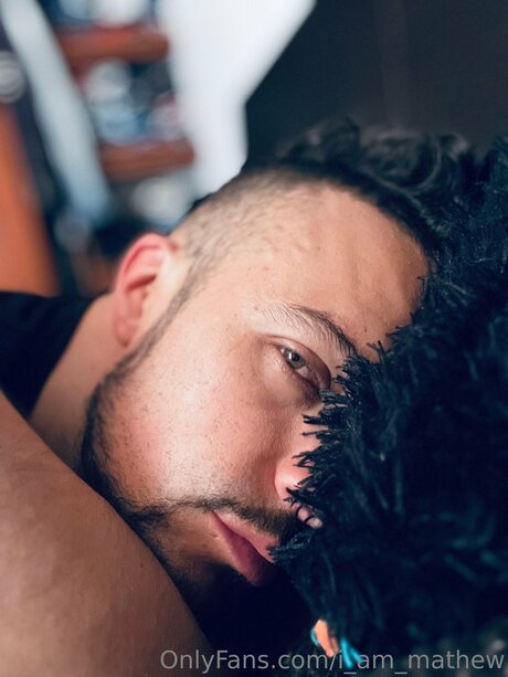 I Am Mathew modelo de alta definición foto