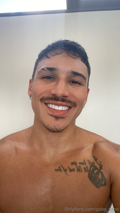 Gabo Sano1 estrella porno desnuda archivo