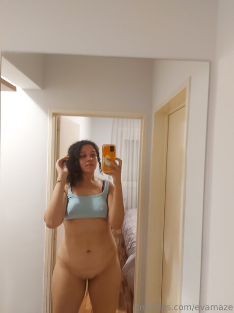 Evamaze hermosa actriz fotos