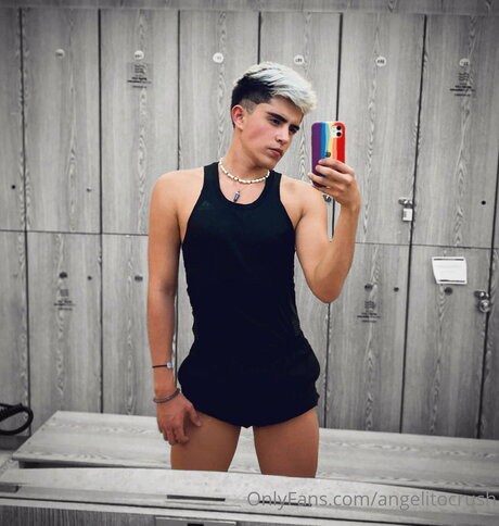 Angelitocrush estrella caliente imágenes