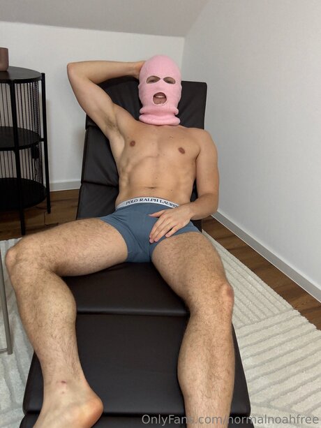 Normalnoahfree estrella porno caliente foto