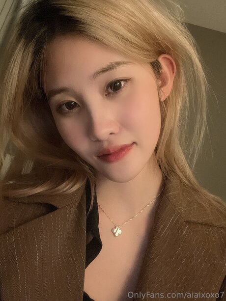 Aiaixoxo7 estrella porno caliente archivo