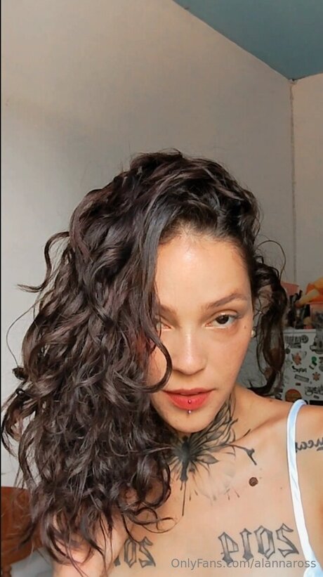 Alannaross bonita estrella archivo