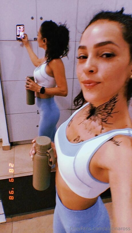 Alannaross sexo estrella porno galerías