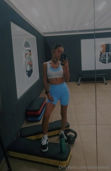 Alannaross hermosa estrella porno galerías