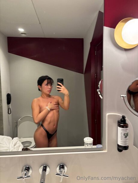 Myachen bonita modelo galería